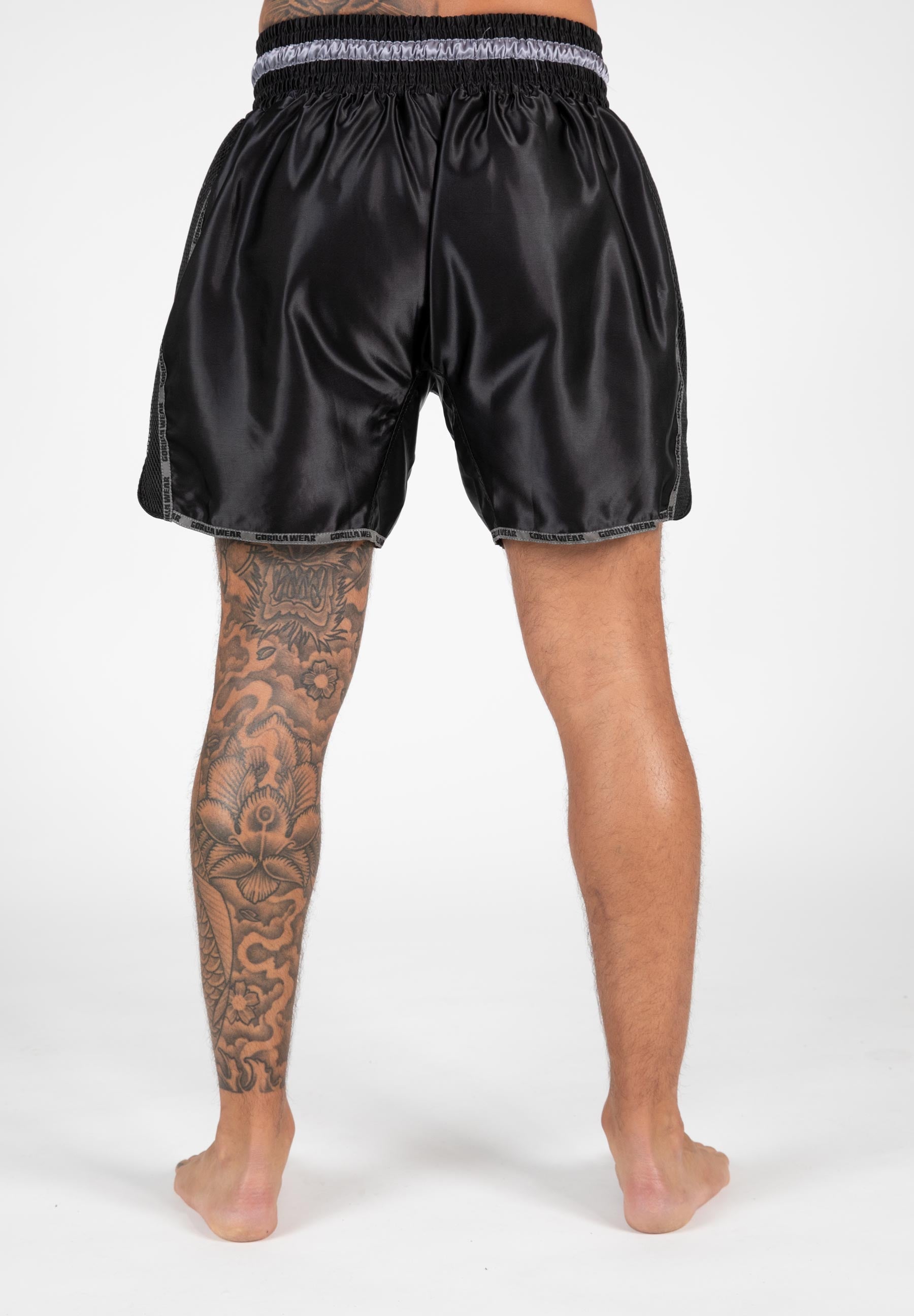 Piru Muay Thai Shorts, black